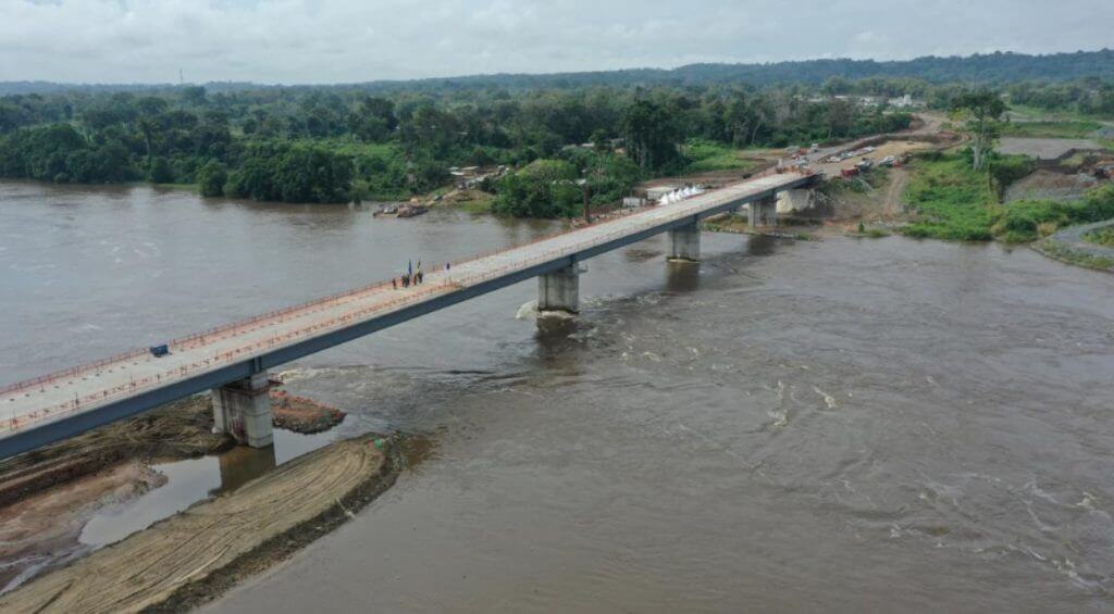 Contrôle et Surveillance des travaux géotechniques et topographiques dans le cadre du projet de contrôle et surveillance des travaux de construction de la route Batchenga - Ntui avec construction d’un pont